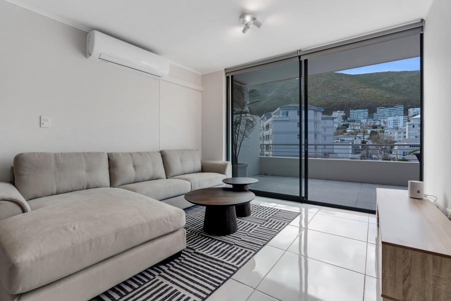 2 Bedroom Property for Sale in Sea Point Western Cape